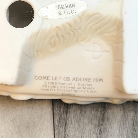 PRECIOUS MOMENTS Nativity Baby Jesus Figurine Come Let Us Adore Him 1986 Loose - Picture 9 of 10